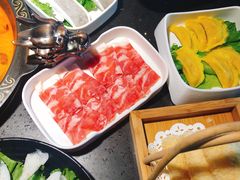 谷饲相间肥牛-锅说大脸毛肚重庆老火锅(佐阾店)