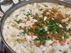 -德林酸菜鱼火锅(南丹店)