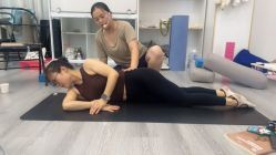 -亚太瑜伽普拉提学院