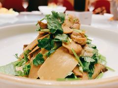 -品悦酒店(三林古镇店)
