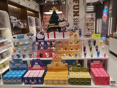 -泡泡玛特POPMART(蓝色港湾店)