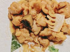 -雀舞云南菜(天津天河城购物中心店)