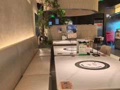 -左庭右院鲜牛肉火锅(金山万达店)