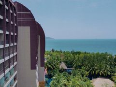 -三亚湾海居铂尔曼度假酒店