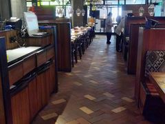 卡座-外婆私房菜(新亚百货店)