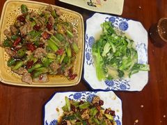 -苗湘食府(十年店)