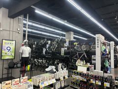 -迪卡侬(越秀公园店)