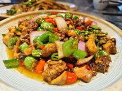 -宣威山野人家·云南菜·菌火锅(金碧店)