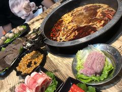 美蛙-销魂美蛙鱼头火锅(上海首店)