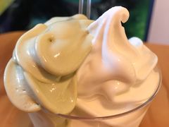 开心果原味双拼冰淇淋-神户六甲牧场(北野本店)