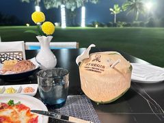 -三亚亚龙湾瑞吉酒店·宴悦Driftwood·游水海鲜·牛排·草坪·私人定制