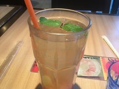 白桃气泡乌龙茶-必胜客(会展店)