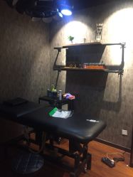 点击看大图 -鳌首刺青纹身 穿孔饰品店