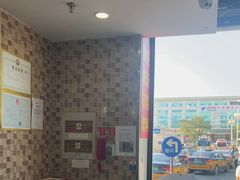 -李先生牛肉面大王(北京站售票厅餐厅)