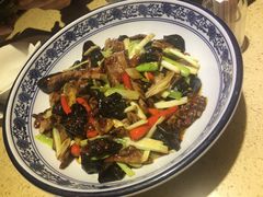 -铜锣湾·有麝自然香(重庆新天地店)