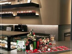 -星巴克臻选(上海合生汇1F店)