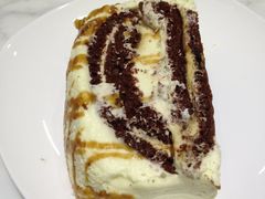 白巧克力瑞士卷-Awfully Chocolate(来福士广场店)