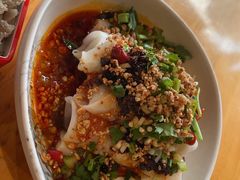 -苗阿哥酸汤牛肉火锅(体育场店)