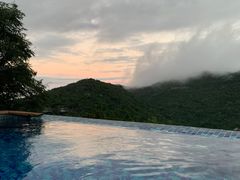 -三亚亚龙湾人间天堂鸟巢度假村