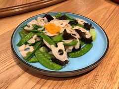 -山楂树融合菜餐厅
