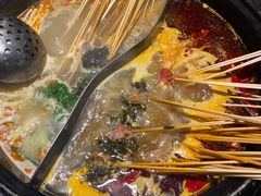 -两三事小郡肝串串香火锅(桂庙店)