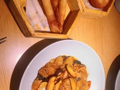 -蜜桃餐厅·伴山(绿宝广场店)