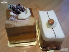 Cappuccino和巧克力慕斯-樱花糕坊(海寿街店)