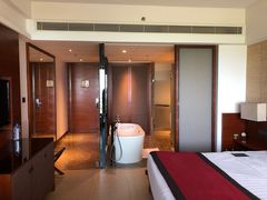 -三亚湾海居铂尔曼度假酒店