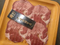-牛YO寿喜烧·铁板烧和牛火锅自助(市府恒隆店)