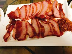 脆皮松板肉-88号小吃店·经典云南菜·地道纳西美食
