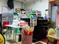 餐具摆设-蒙雅力港式茶餐厅(学人特色商业街店)