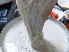 -亲昵春川鸡排(韩国美食街店)