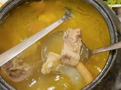 -三锅莊·牦牛肉火锅·香格里拉特色藏餐宴请餐厅(昆明创始店)