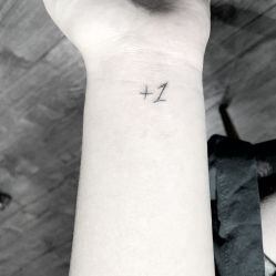 -刺客纹画纹身·洗纹身·穿孔饰品