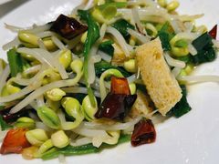 菠菜豆芽拌面筋-汉唐宴长安食府