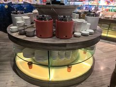 -宝利来国际大酒店-凤凰阁旋转餐厅