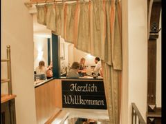 -Cafe Sacher(WIEN)