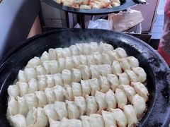 -黄阿姨锅贴大王(万航渡路店)