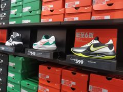 -NIKE佛山胜利换季优惠店