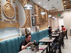 大堂-小杨生煎(白玉兰广场店)