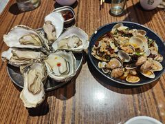 -蚝堡海鲜·威海菜·海肠捞饭·烧烤·亚洲吃蚝公司(幸福门店)
