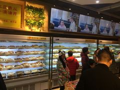 面包甜点陈列柜-袁记串串香(新南门店)