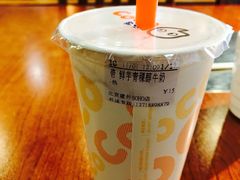 鲜芋青稞醇牛奶-CoCo都可(建外SOHO店)