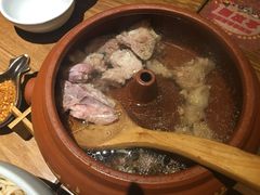 -云海肴·汽锅鸡·云南菜(天山百盛优客店)