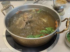 -菌子鲜汤野生菌锅