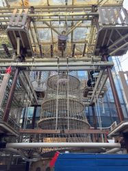 -PIPIKINGDOM皮皮王国欢乐号(欢乐海岸购物中心店)