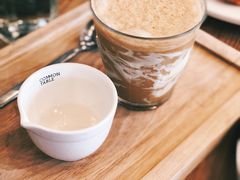 -Common Table · Brunch & Coffee