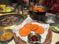 -蚂蚁洞·烤肉大营地(上海静安大悦城店)