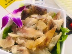 -三头牛·潮汕牛肉生蚝火锅 (夏湾店)