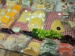 -申德勒食品(宾都苑店)